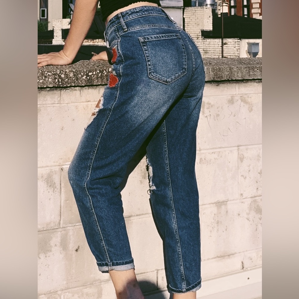 Embroidered Ripped Jeans - Picture 5 of 7